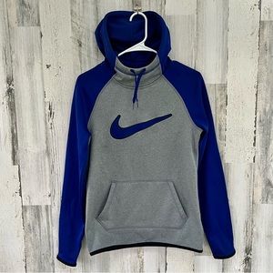 Nike Therma-Fit Women’s Hoodie Size XS Large Nike Swoosh, Kangaroo Front Pocket